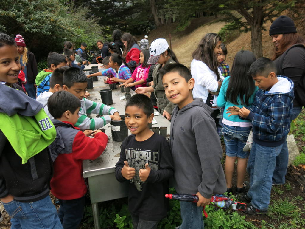 Farm learning day for elementary school students